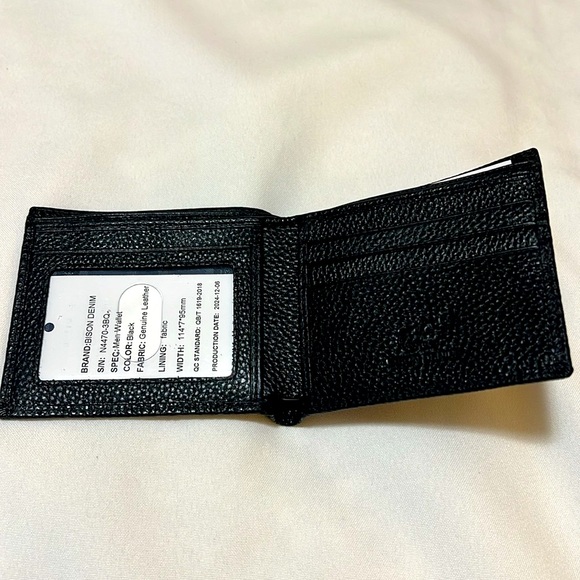 Bison Denim Black Leather Wallet NWOT - Picture 2 of 6